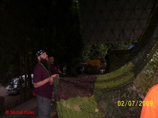 053      s   musela b t napnut 